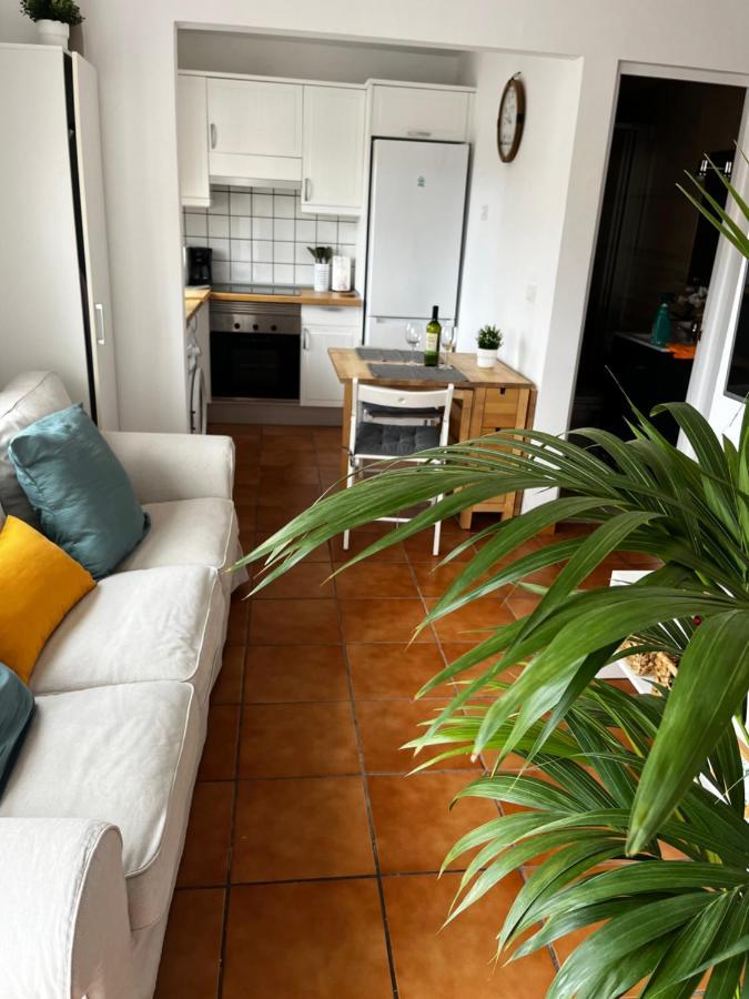 2 Bedroom Apartments Los Cristianos Beach Tenerife Tamaragua Arona  Eksteriør bilde