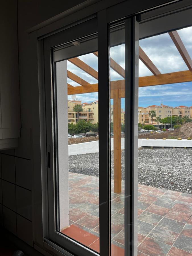 2 Bedroom Apartments Los Cristianos Beach Tenerife Tamaragua Arona  Eksteriør bilde