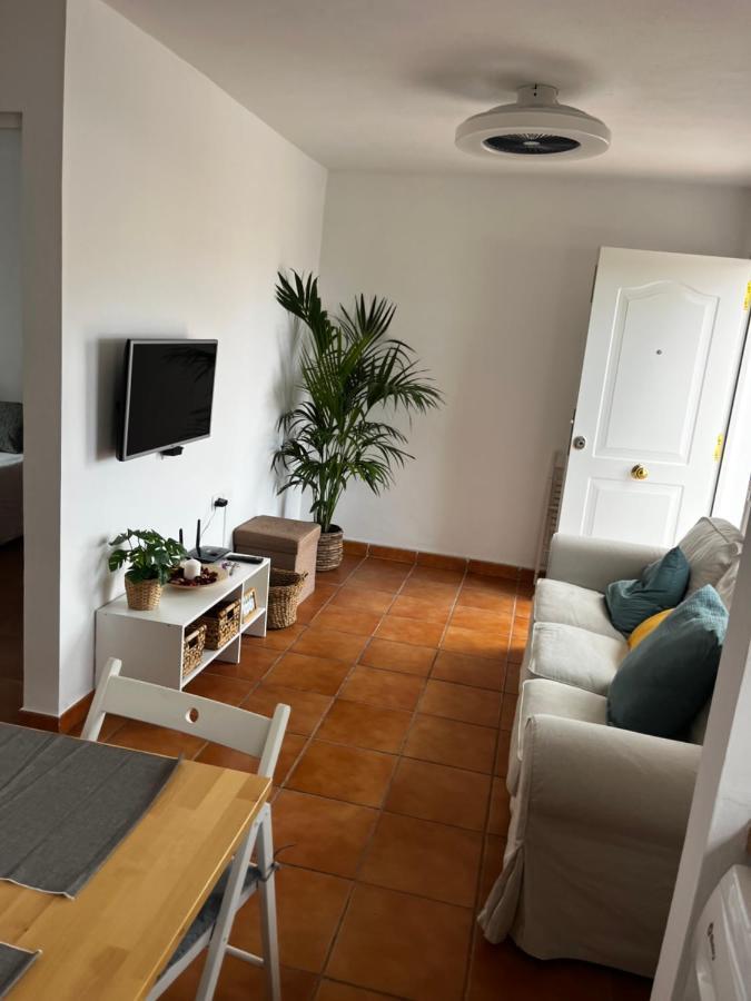 2 Bedroom Apartments Los Cristianos Beach Tenerife Tamaragua Arona  Eksteriør bilde