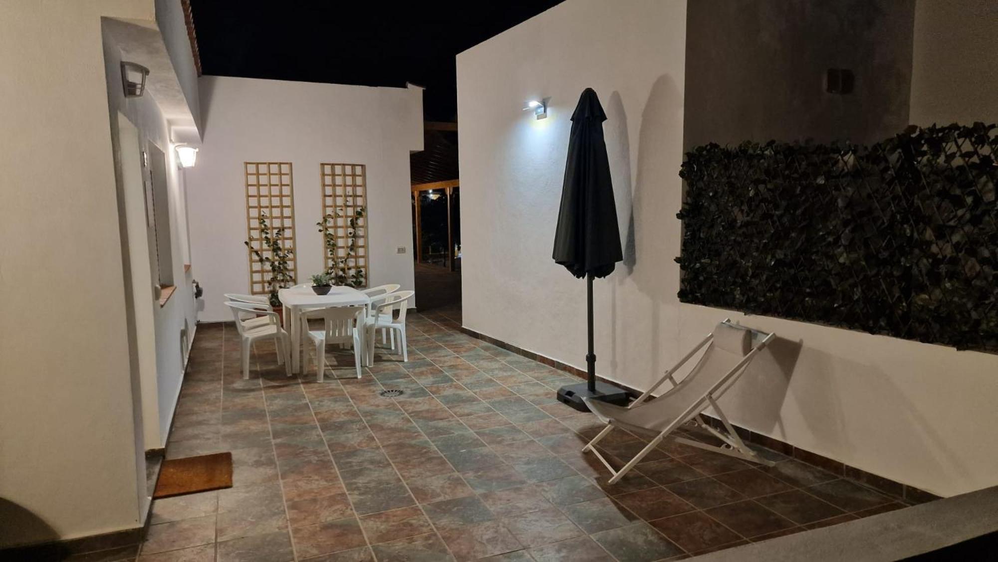 2 Bedroom Apartments Los Cristianos Beach Tenerife Tamaragua Arona  Eksteriør bilde