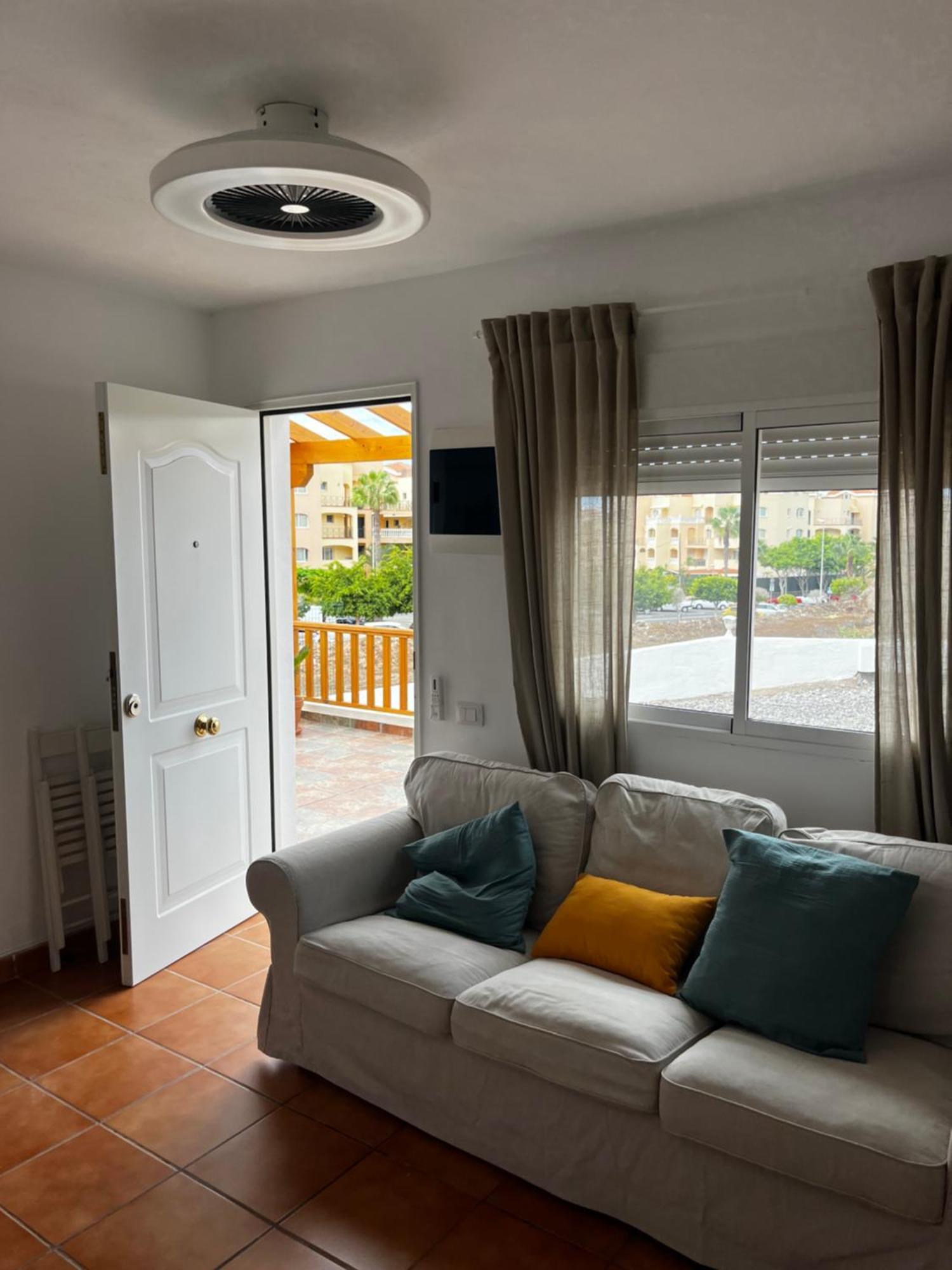 2 Bedroom Apartments Los Cristianos Beach Tenerife Tamaragua Arona  Eksteriør bilde